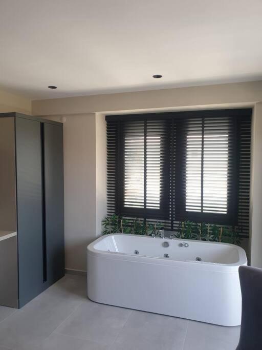 Havuzlu Korunakli Jakuzili Villa Fethiye Zewnętrze zdjęcie