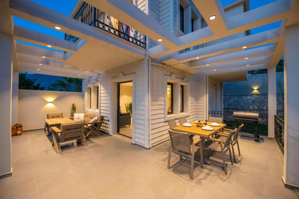 Havuzlu Korunakli Jakuzili Villa Fethiye Zewnętrze zdjęcie