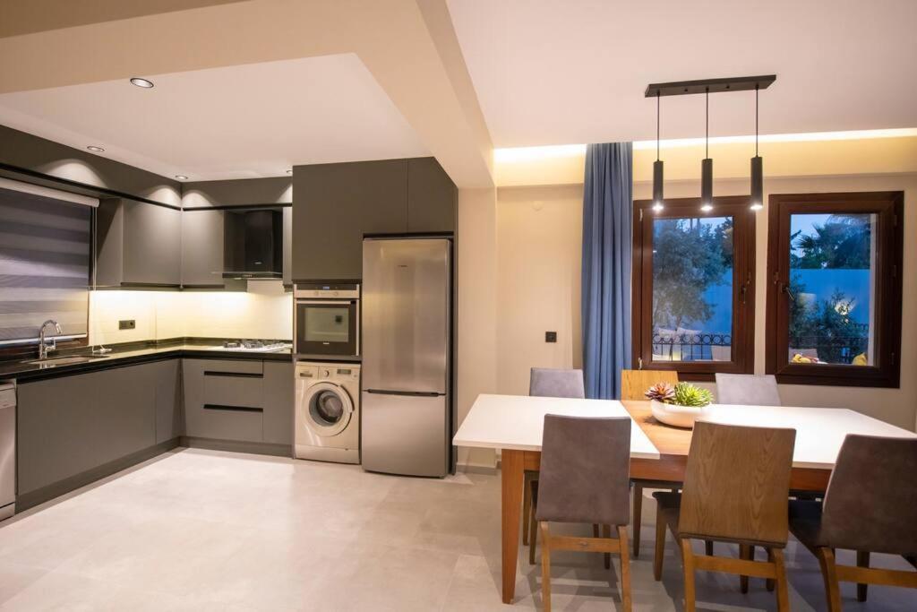 Havuzlu Korunakli Jakuzili Villa Fethiye Zewnętrze zdjęcie